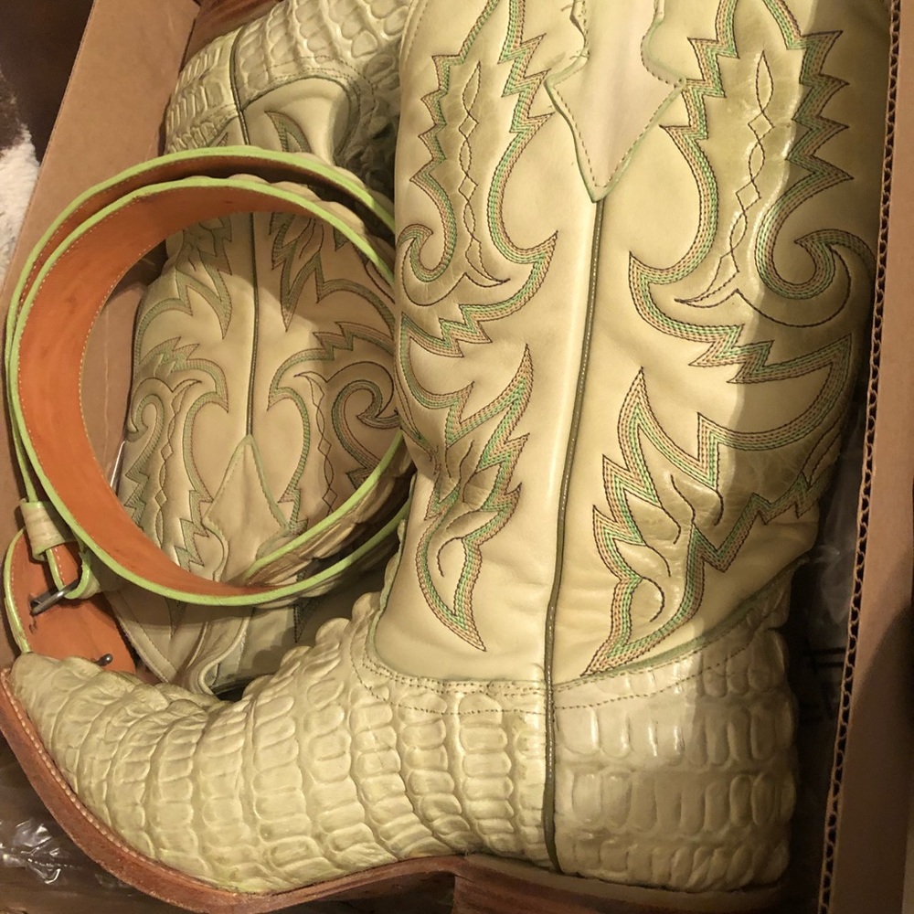 Green boots